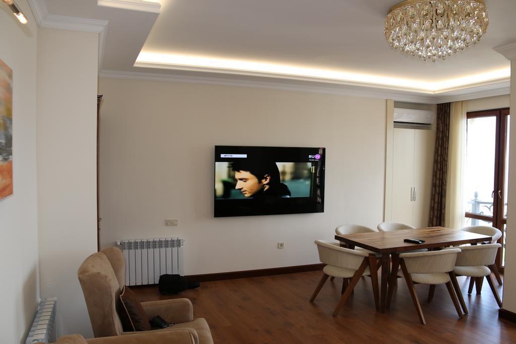 Odisea Apart Hotel Batumi Exterior foto