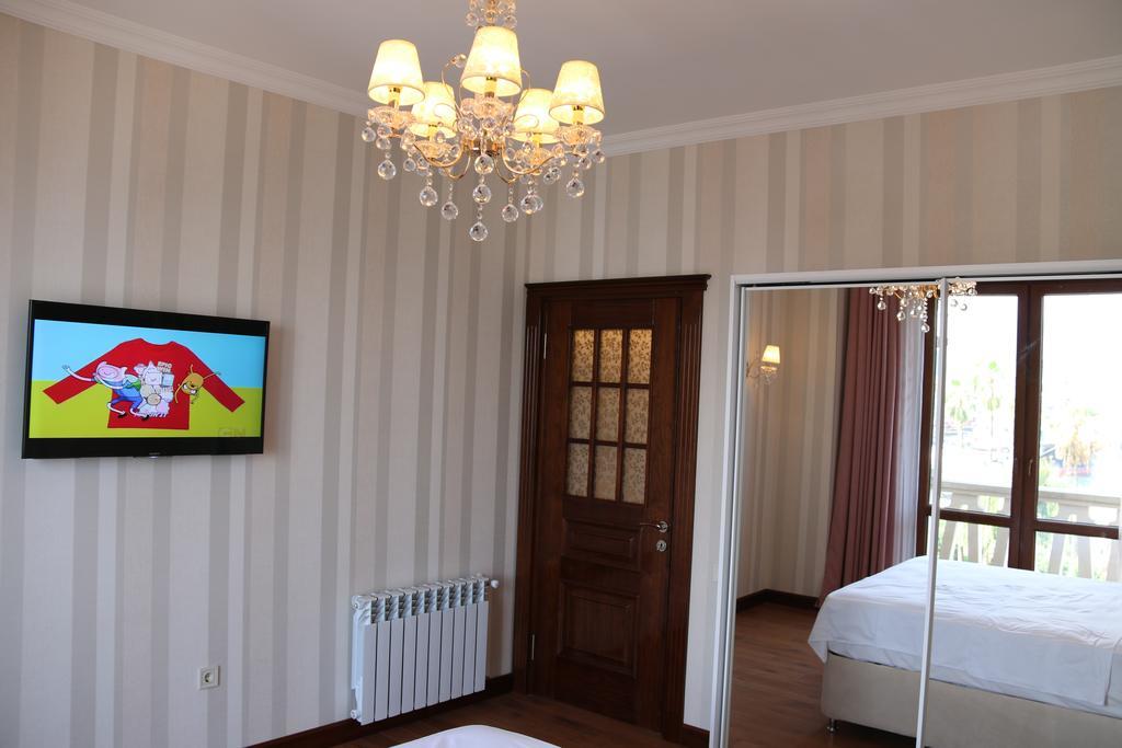 Odisea Apart Hotel Batumi Exterior foto