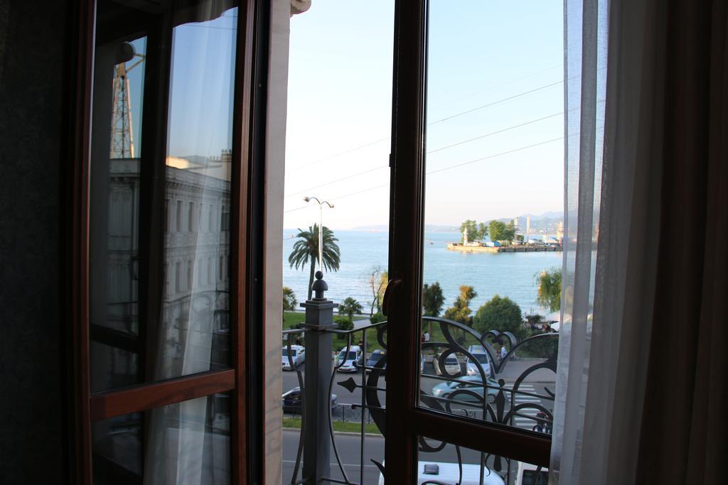 Odisea Apart Hotel Batumi Exterior foto