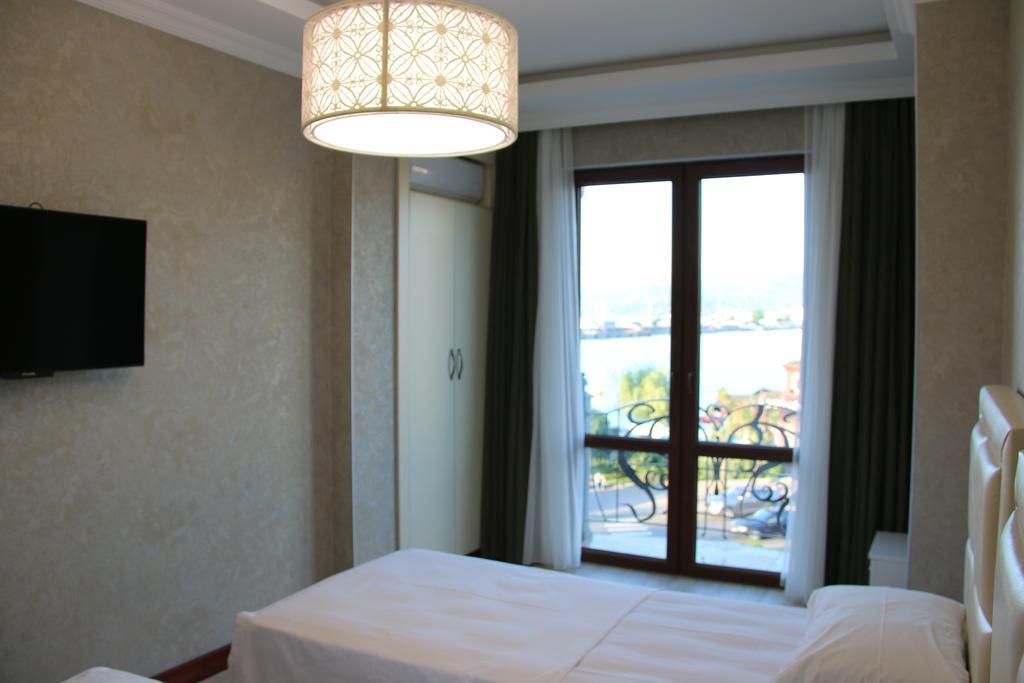 Odisea Apart Hotel Batumi Exterior foto