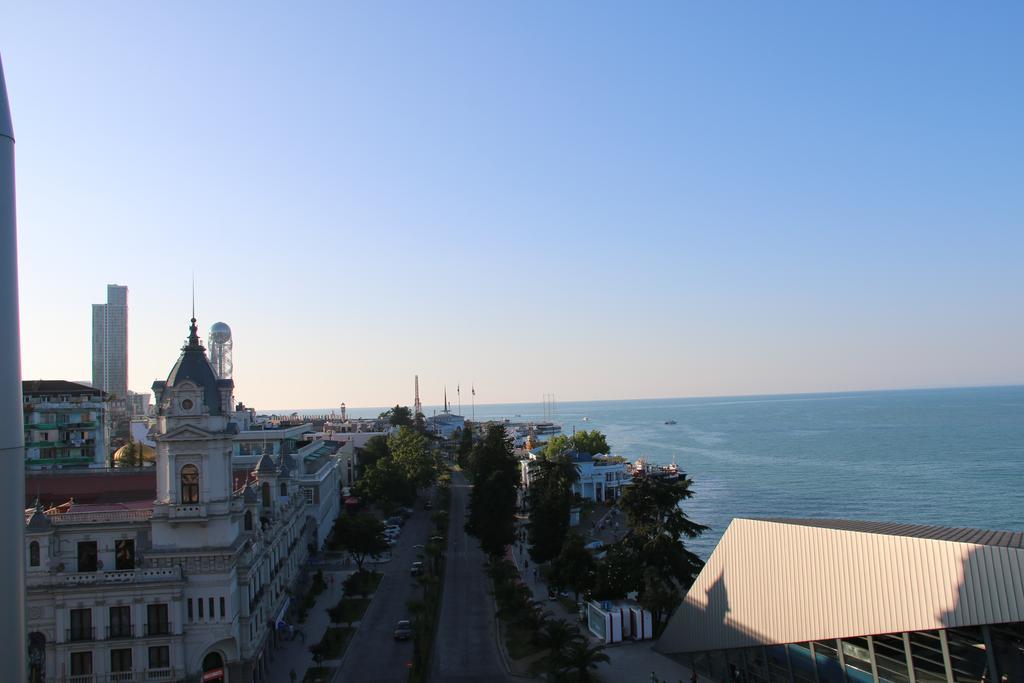 Odisea Apart Hotel Batumi Exterior foto