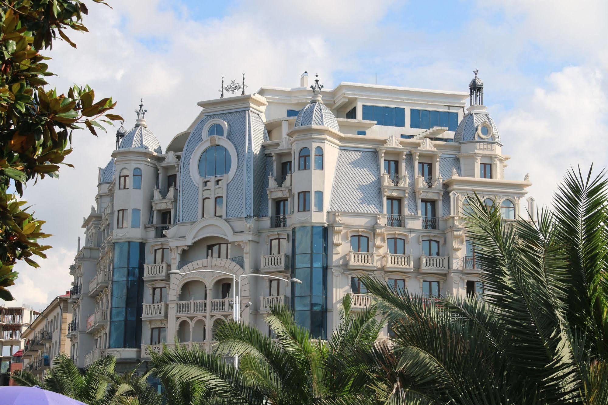 Odisea Apart Hotel Batumi Exterior foto
