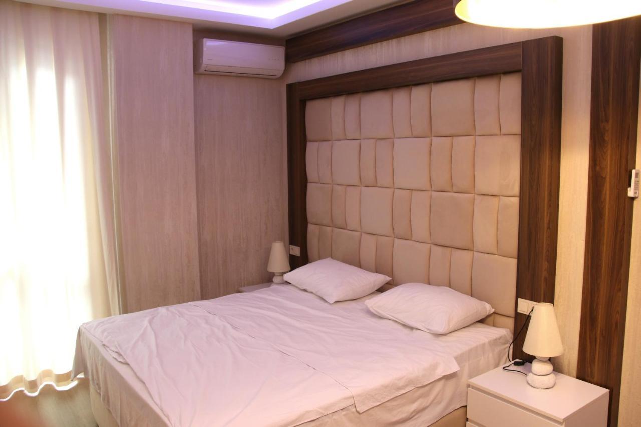 Odisea Apart Hotel Batumi Quarto foto